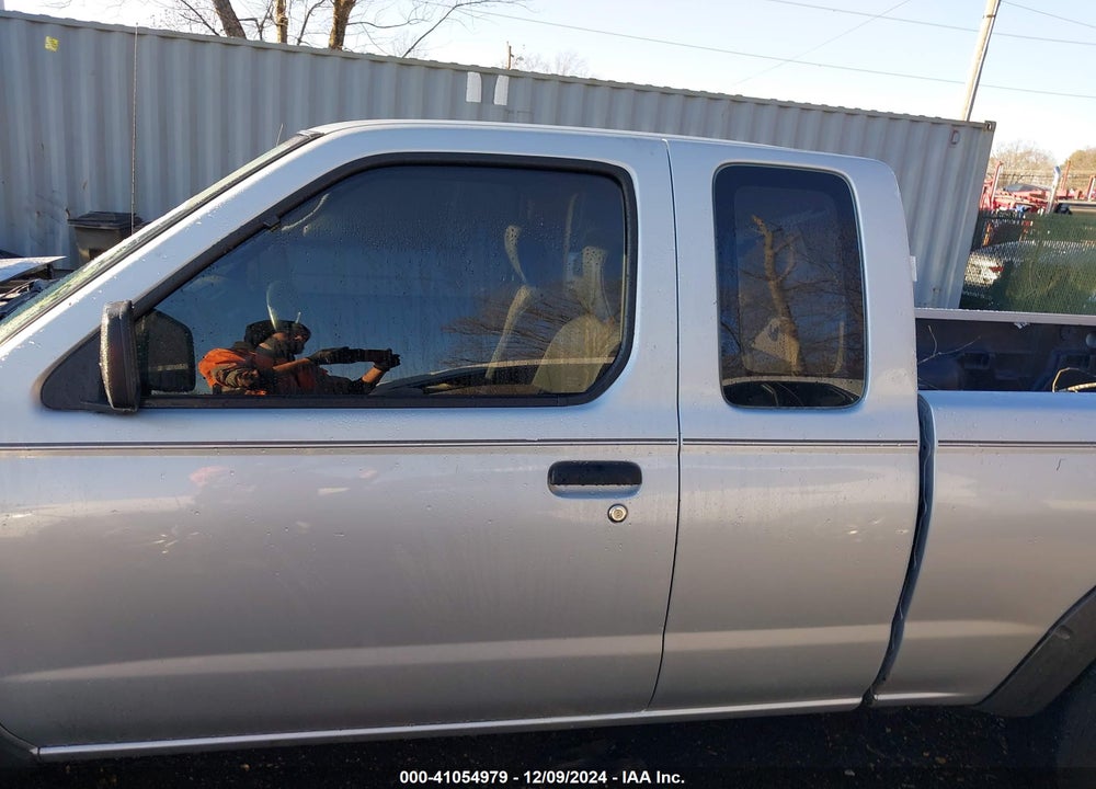 2002 NISSAN FRONTIER STANDARD VIN: 1N6DD26S22C394075