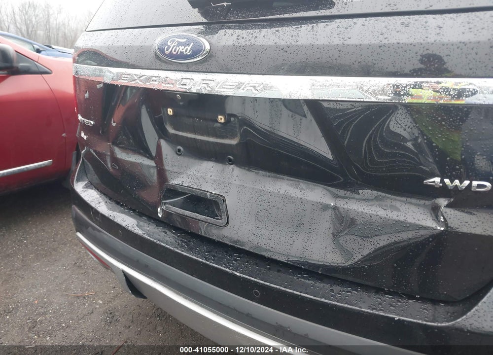 2017 FORD EXPLORER LIMITED VIN: 1FM5K8F88HGC06385