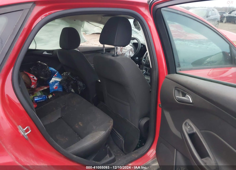2014 FORD FOCUS VIN: 1FADP3F27EL190429