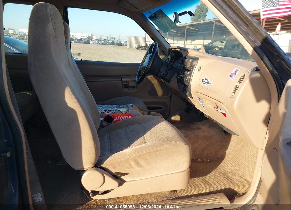 1999 FORD EXPLORER SPORT VIN: 1FMYU22E3XUB17372