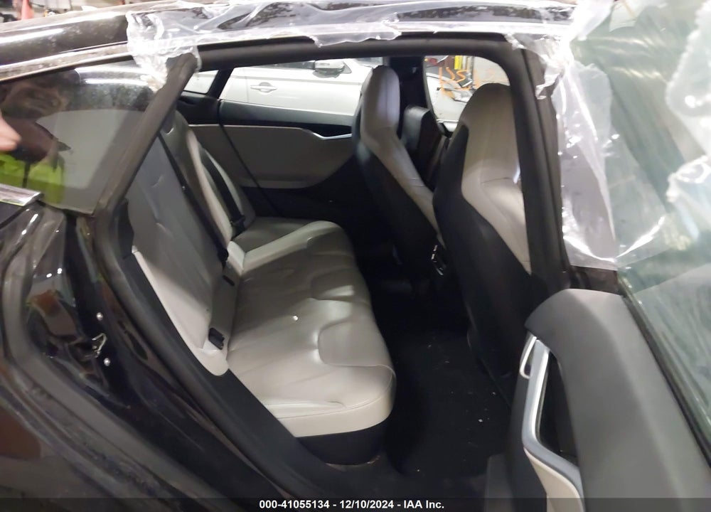 2015 TESLA MODEL S 85D/P85D VIN: 5YJSA1E48FF102860