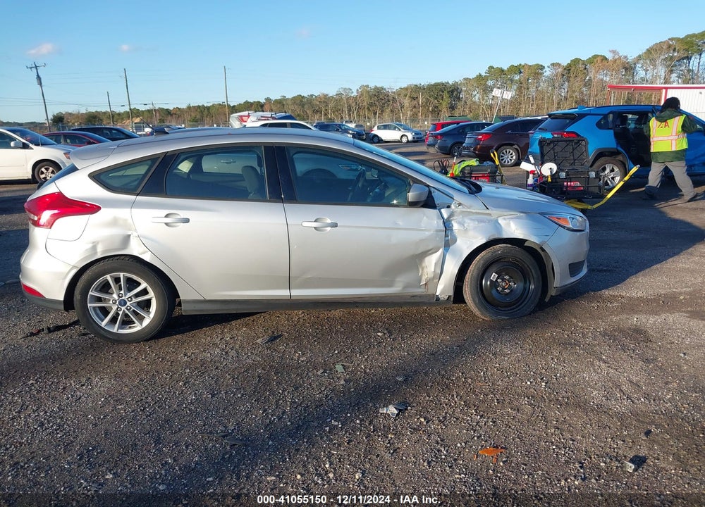 2018 FORD FOCUS SE VIN: 1FADP3K24JL212452