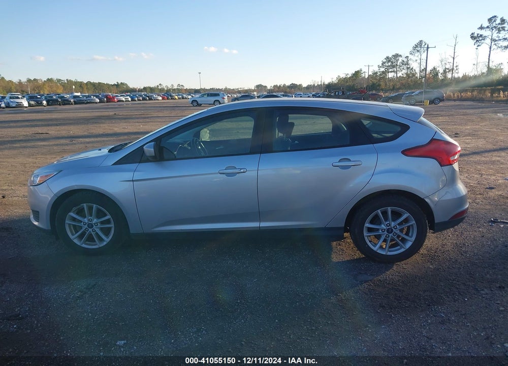 2018 FORD FOCUS SE VIN: 1FADP3K24JL212452