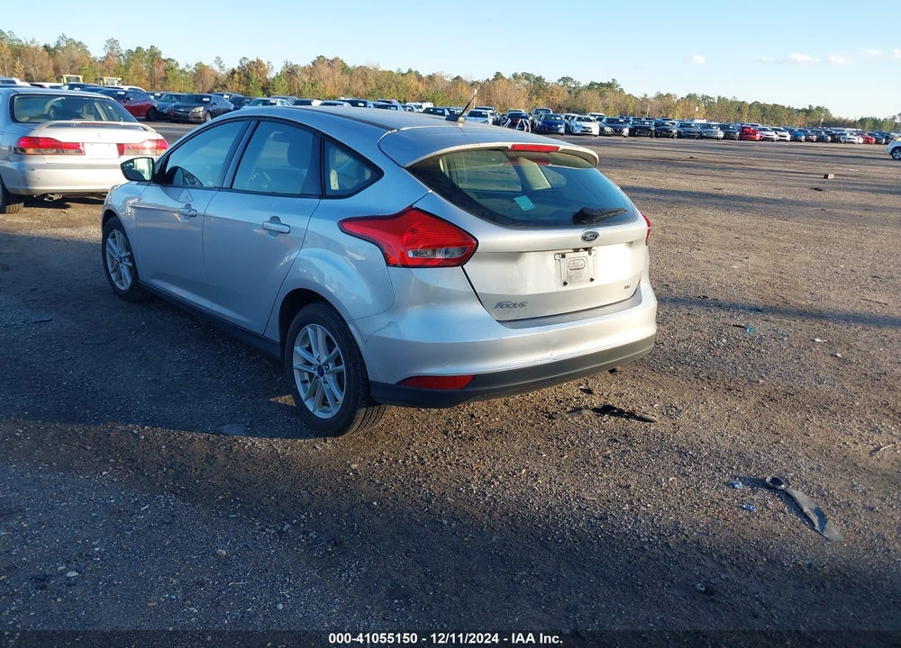2018 FORD FOCUS SE VIN: 1FADP3K24JL212452