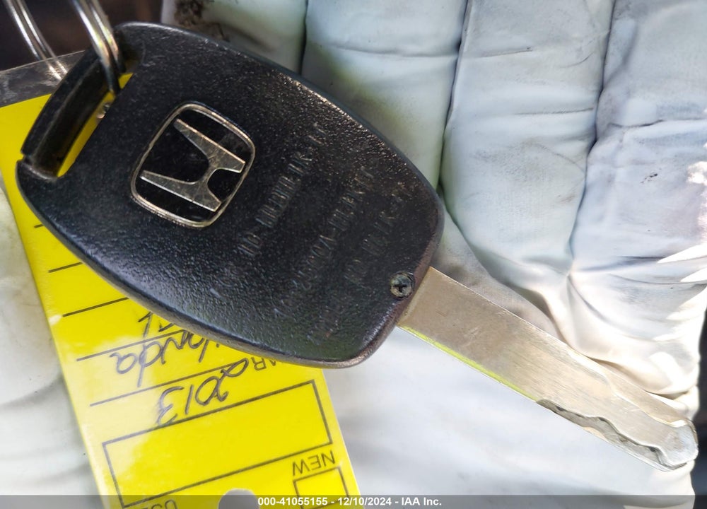 2013 HONDA FIT SPORT VIN: JHMGE8H58DC047438