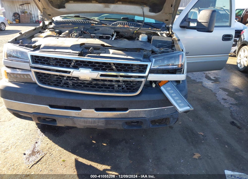 2007 CHEVROLET SILVERADO 2500HD CLASSIC LT1 VIN: 1GCHK29D47E153184