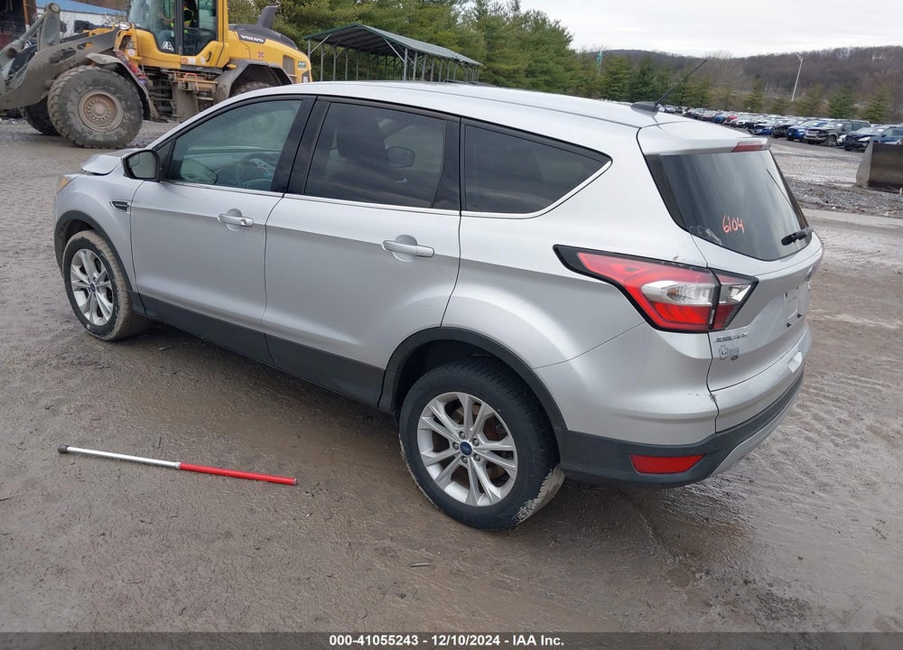 2017 FORD ESCAPE SE VIN: 1FMCU9GD1HUC06104