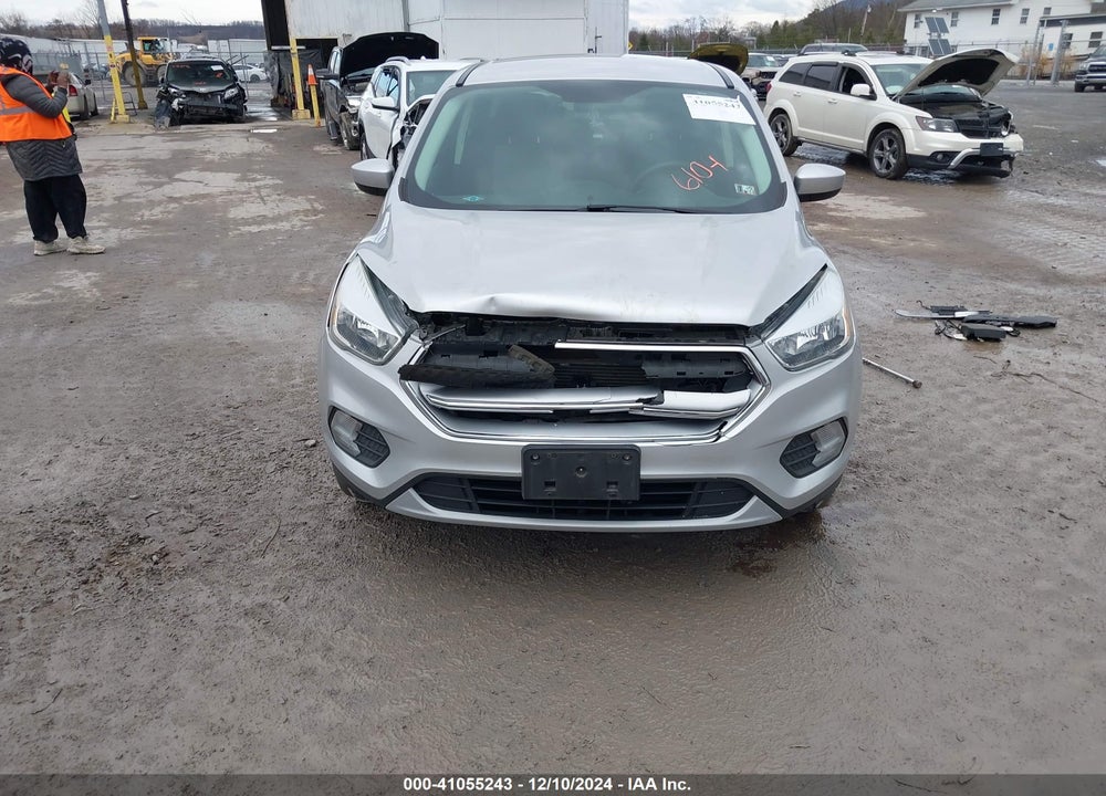 2017 FORD ESCAPE SE VIN: 1FMCU9GD1HUC06104