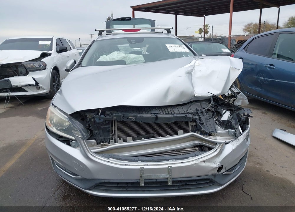 2016 VOLVO V60 T5 DRIVE-E PREMIER VIN: YV140MEK1G1290010