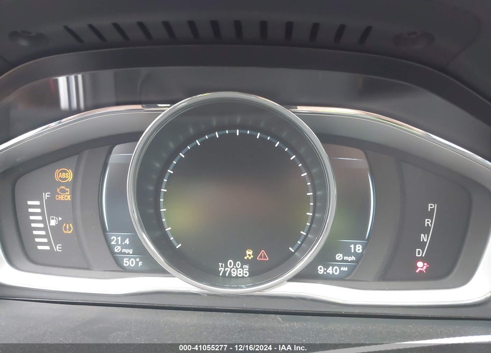 2016 VOLVO V60 T5 DRIVE-E PREMIER VIN: YV140MEK1G1290010
