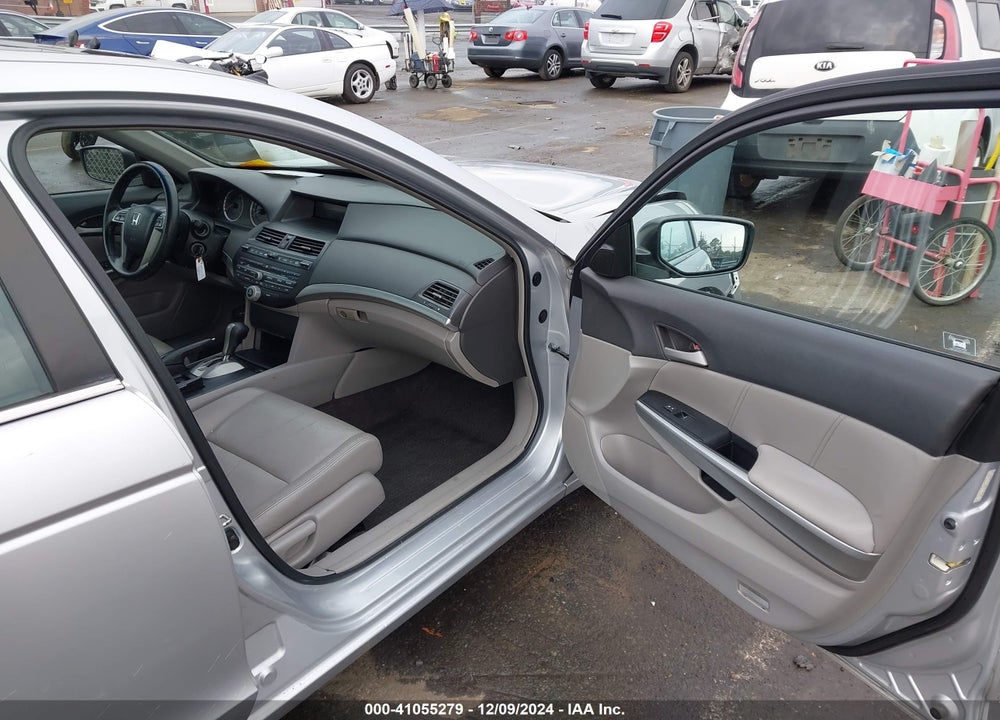 2009 HONDA ACCORD 2.4 EX-L VIN: 1HGCP26839A178687