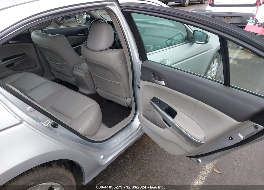 2009 HONDA ACCORD 2.4 EX-L VIN: 1HGCP26839A178687