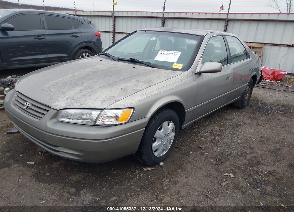 1998 TOYOTA CAMRY LE VIN: JT2BG22K9W0190400