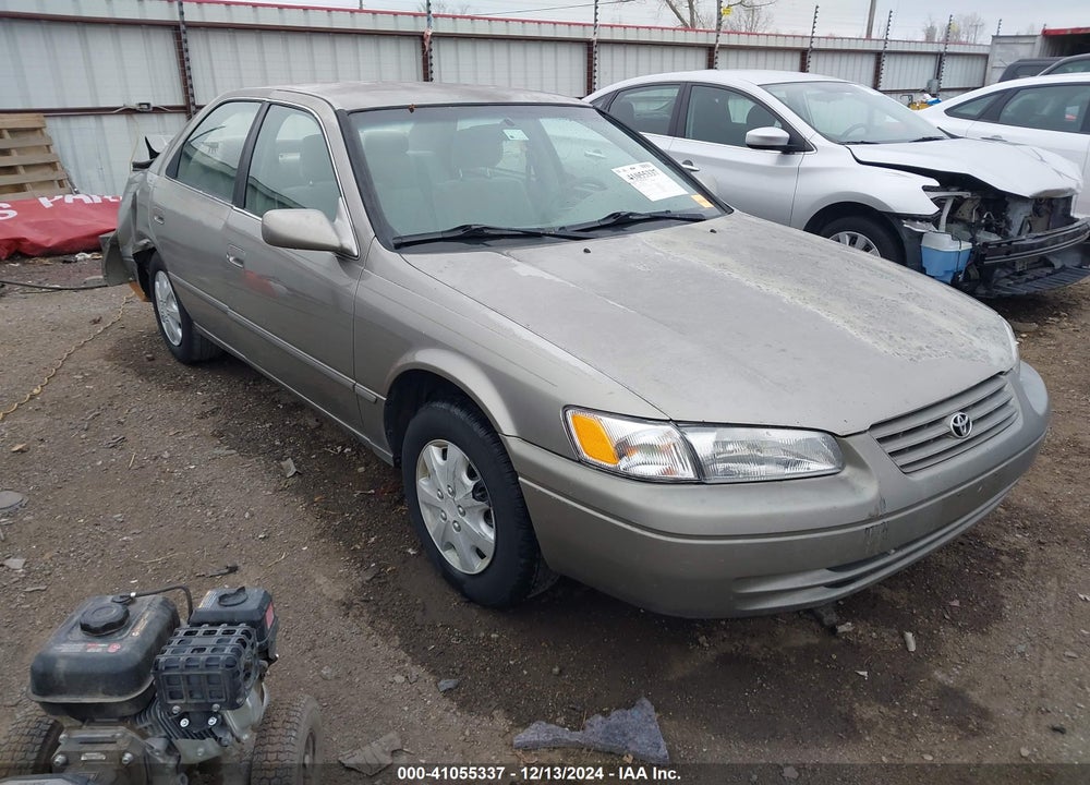 1998 TOYOTA CAMRY LE VIN: JT2BG22K9W0190400