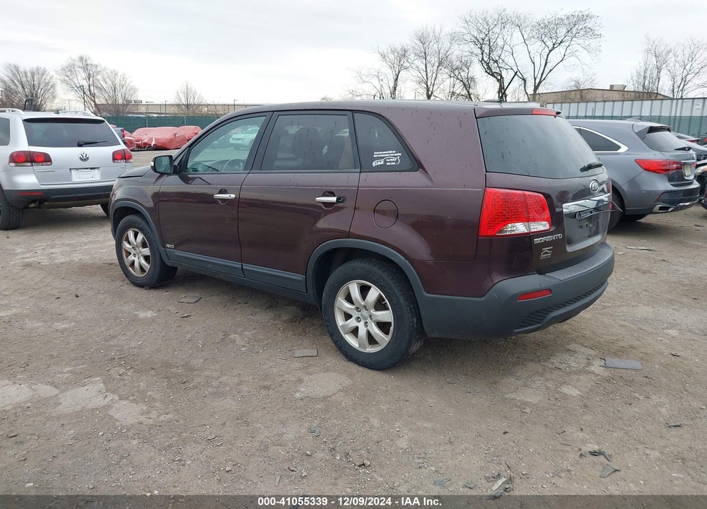 2012 KIA SORENTO LX VIN: 5XYKTDA67CG230370