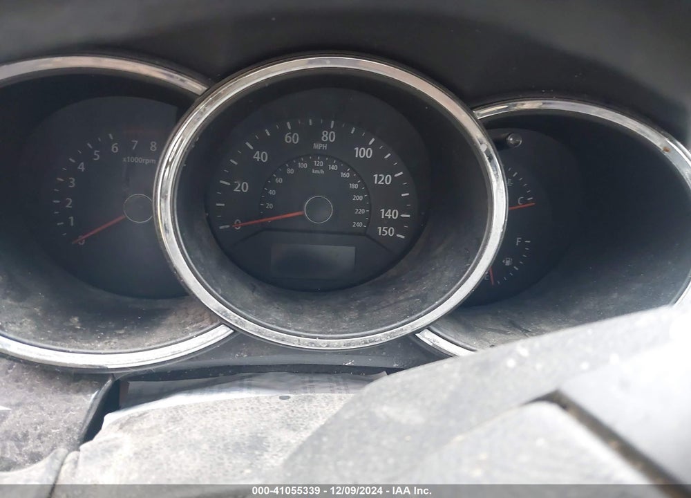 2012 KIA SORENTO LX VIN: 5XYKTDA67CG230370