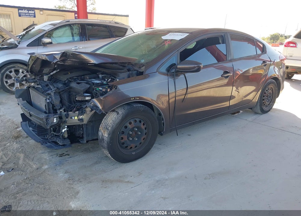2017 KIA FORTE VIN: 3KPFK4A79HE156497