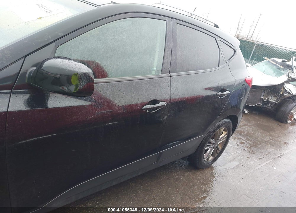 2015 HYUNDAI TUCSON SE VIN: KM8JU3AG4FU989889