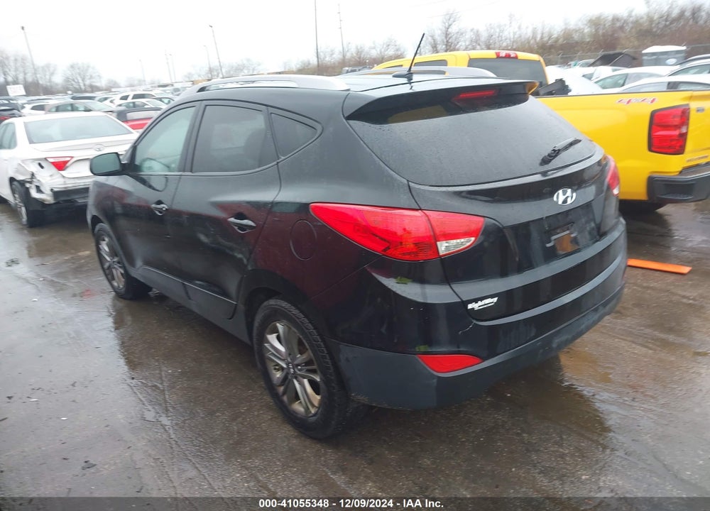 2015 HYUNDAI TUCSON SE VIN: KM8JU3AG4FU989889