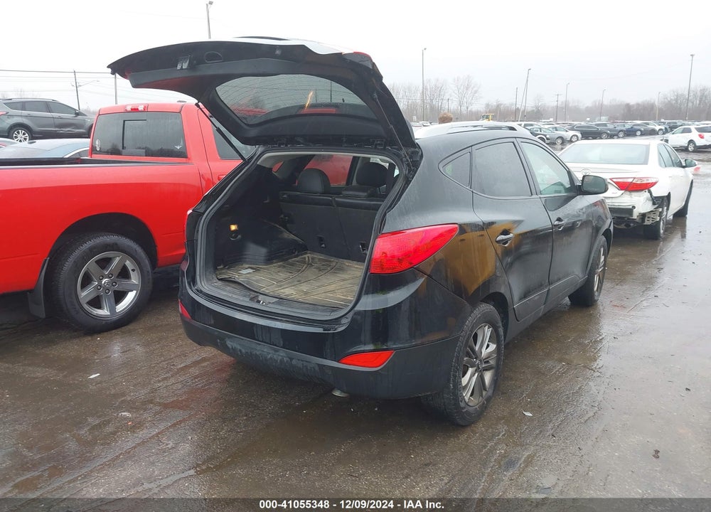 2015 HYUNDAI TUCSON SE VIN: KM8JU3AG4FU989889