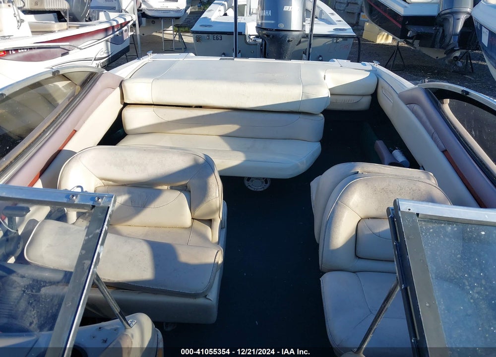 1998 REGAL BOAT VIN: RGMFB359J798