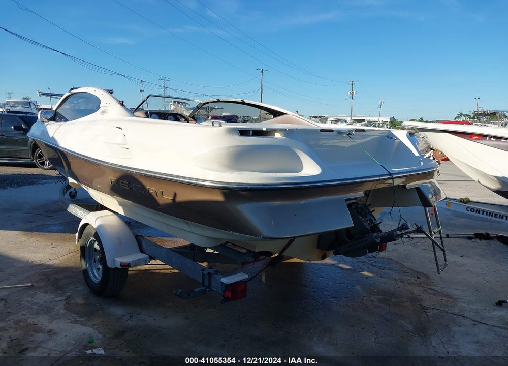 1998 REGAL BOAT VIN: RGMFB359J798