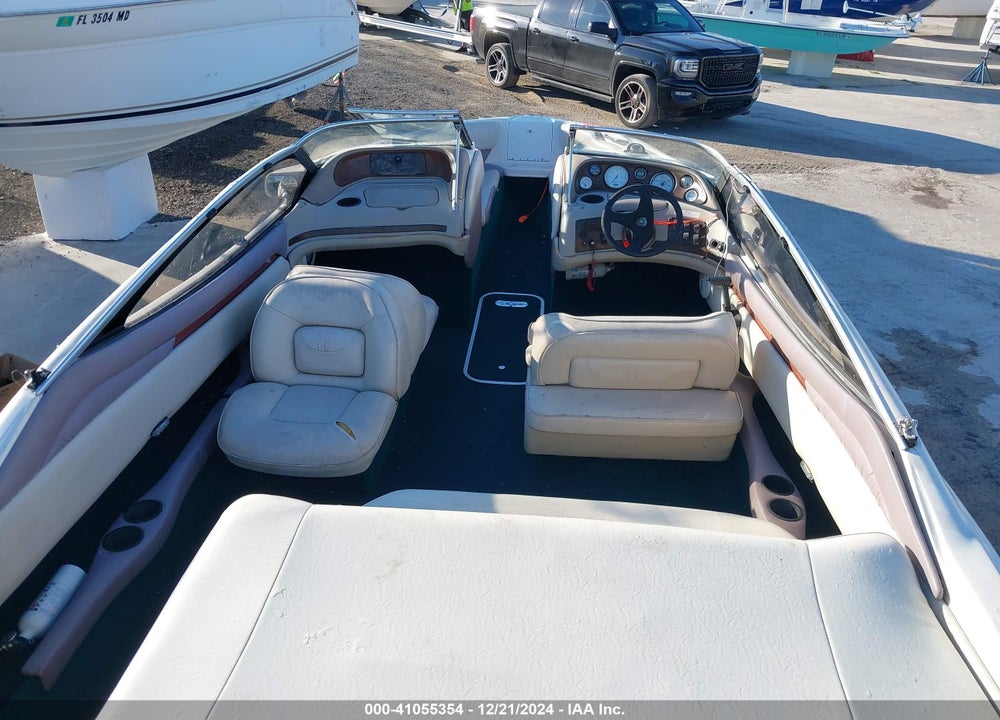 1998 REGAL BOAT VIN: RGMFB359J798