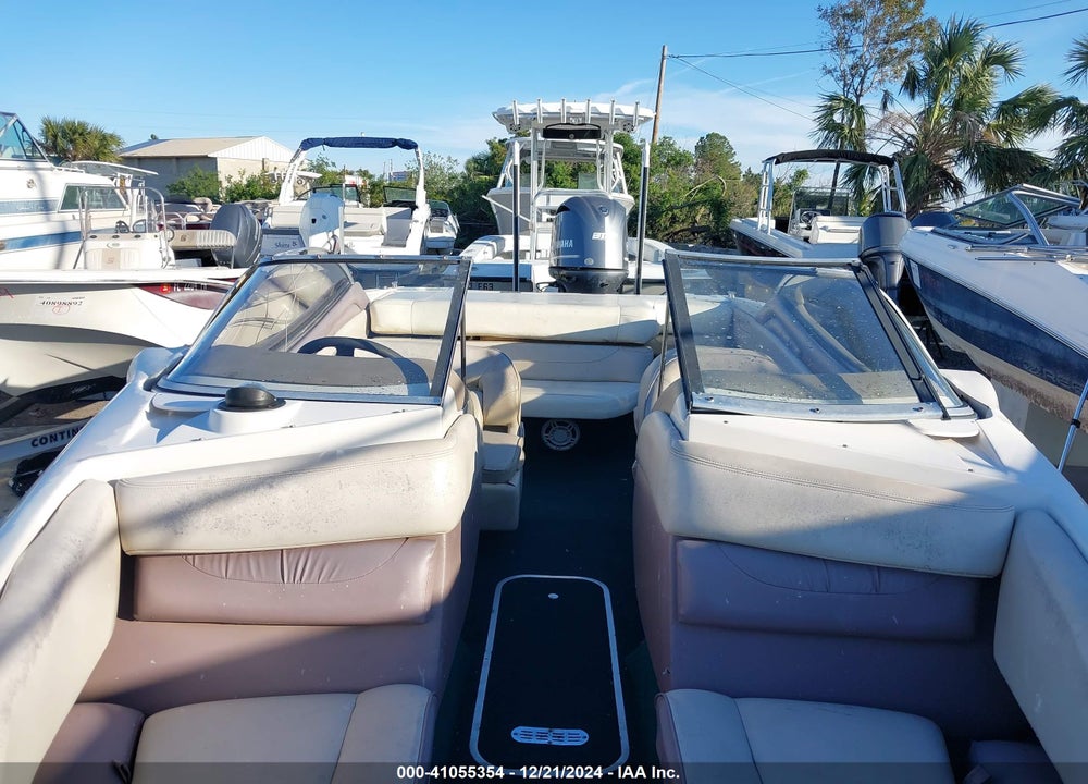 1998 REGAL BOAT VIN: RGMFB359J798