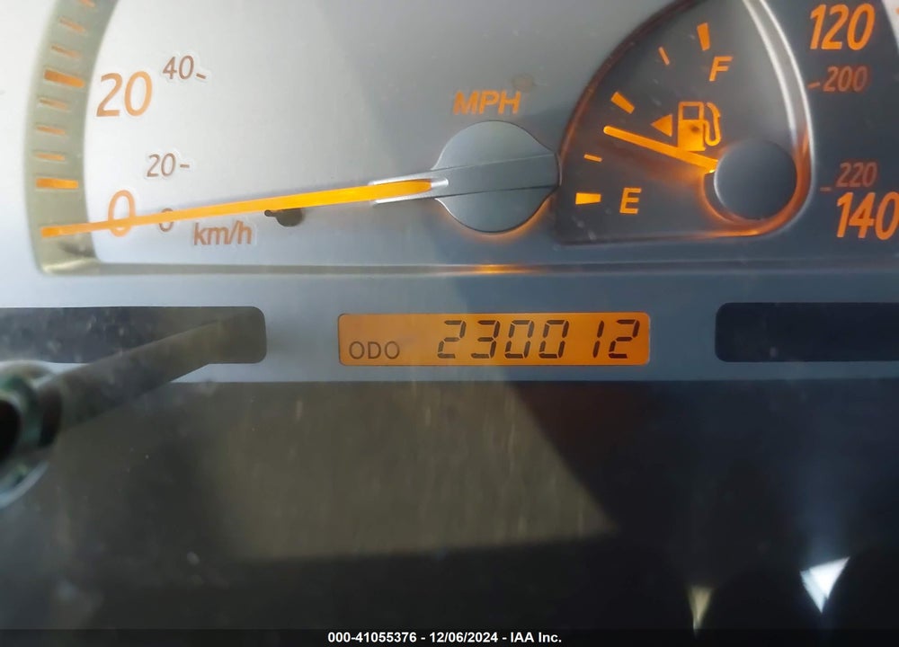 2002 TOYOTA CAMRY SE VIN: 4T1BE32KX2U606357