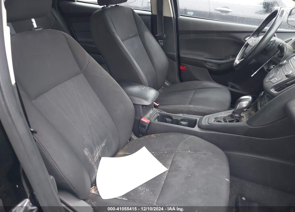 2015 FORD FOCUS SE VIN: 1FADP3K2XFL277703