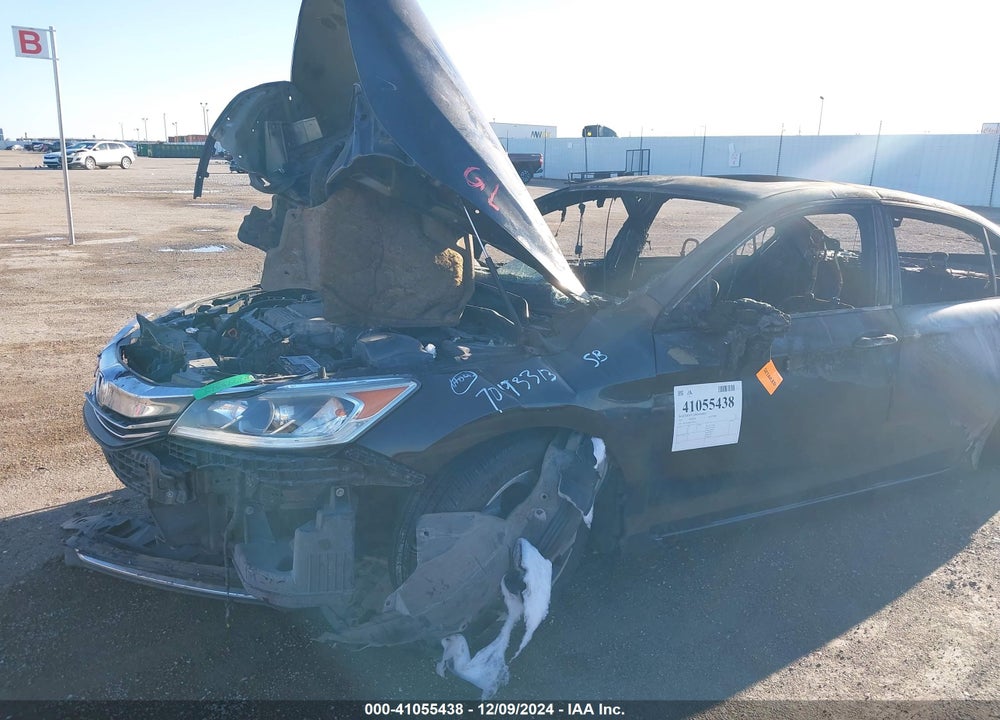 2017 HONDA ACCORD VIN: 1HGCR3F87HA001543