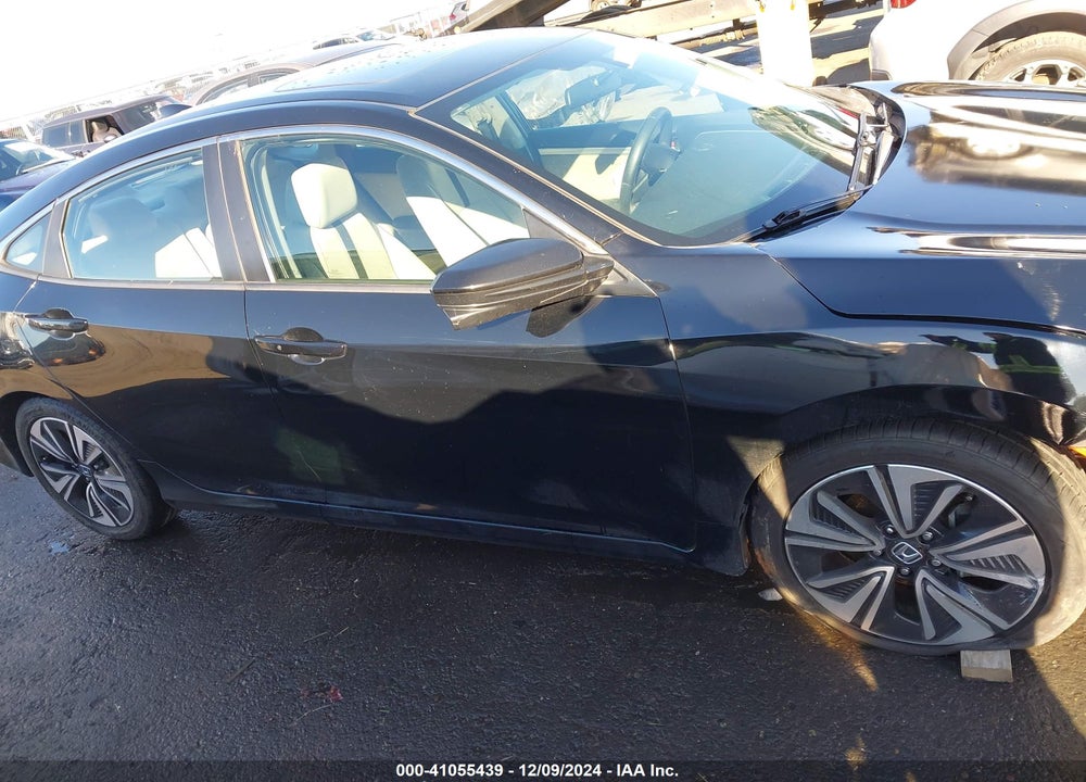 2017 HONDA CIVIC VIN: 19XFC1F31HE006899