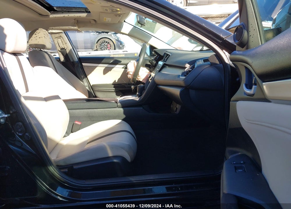 2017 HONDA CIVIC VIN: 19XFC1F31HE006899