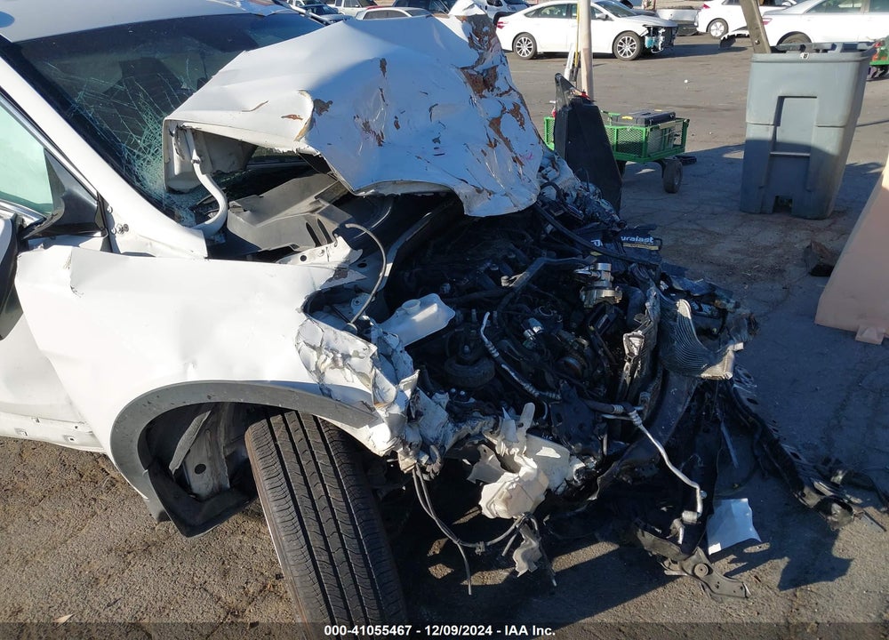 2018 HYUNDAI SANTA FE VIN: KM8SM4HF0JU283115