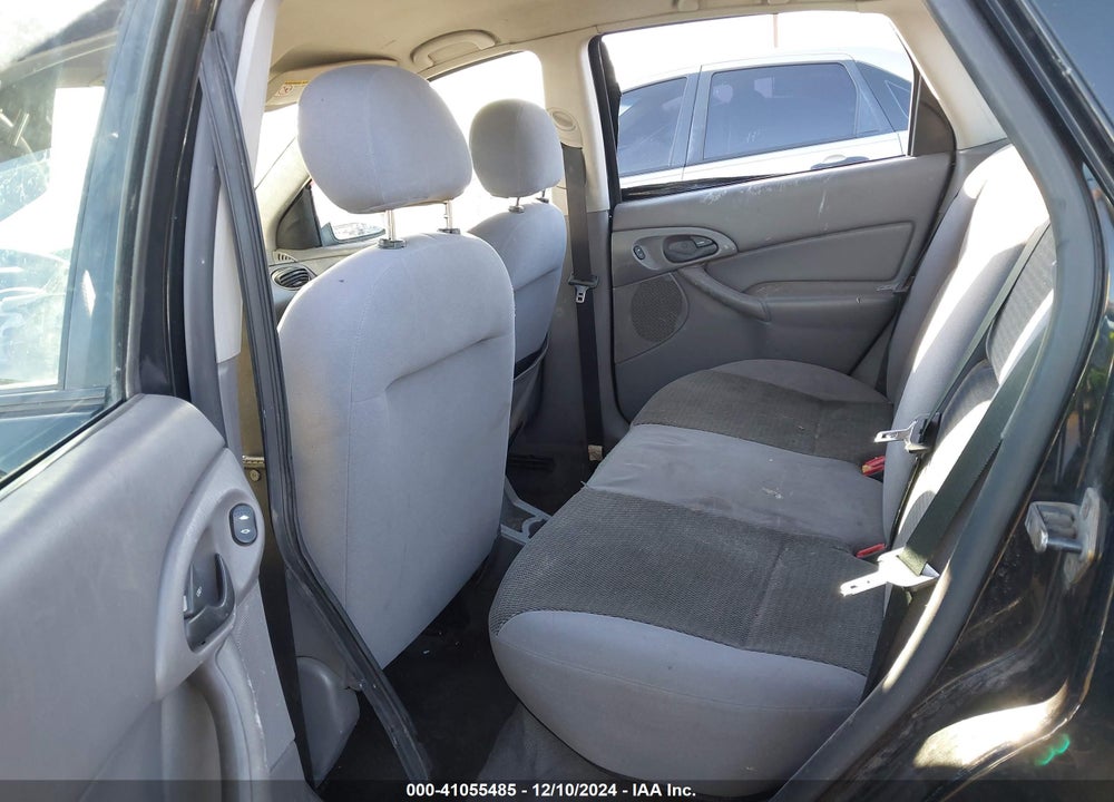 2004 FORD FOCUS SE VIN: 1FAFP34334W185519