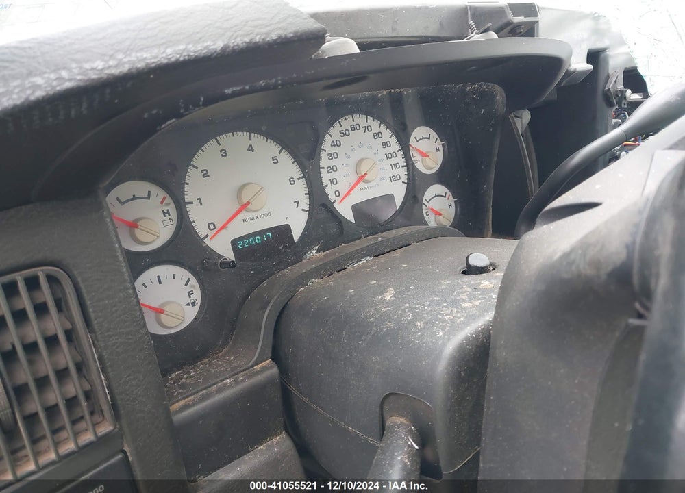 2002 DODGE RAM 1500 ST VIN: 1B7HA18N52J112313