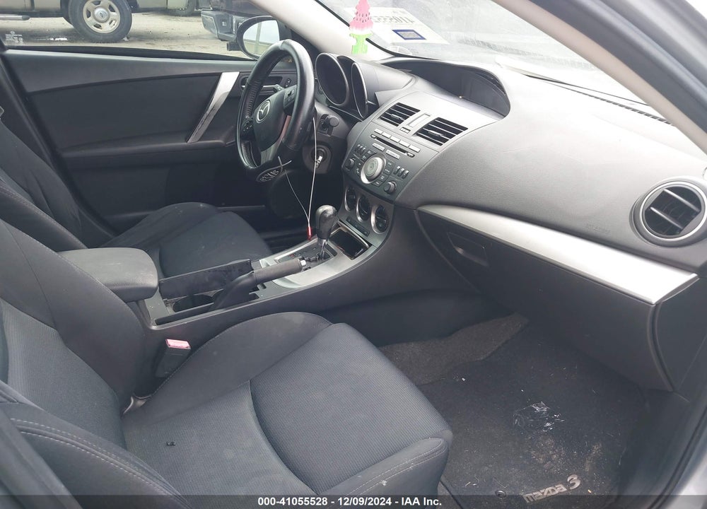 2011 MAZDA MAZDA3 VIN: JM1BL1K52B1403635