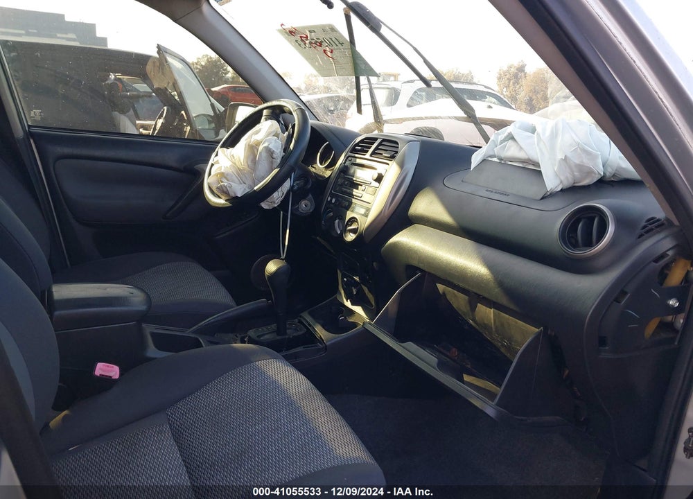 2005 TOYOTA RAV4 VIN: JTEGD20V550083521