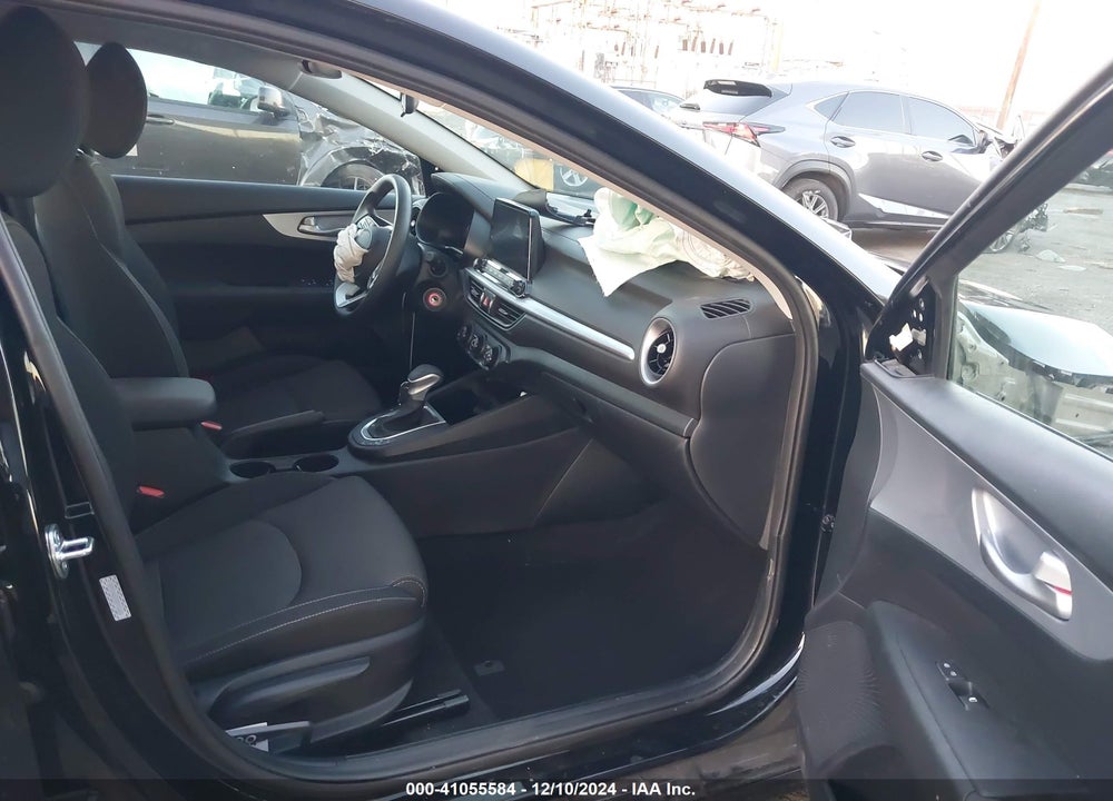 2024 KIA FORTE VIN: 3KPF24AD9RE814651