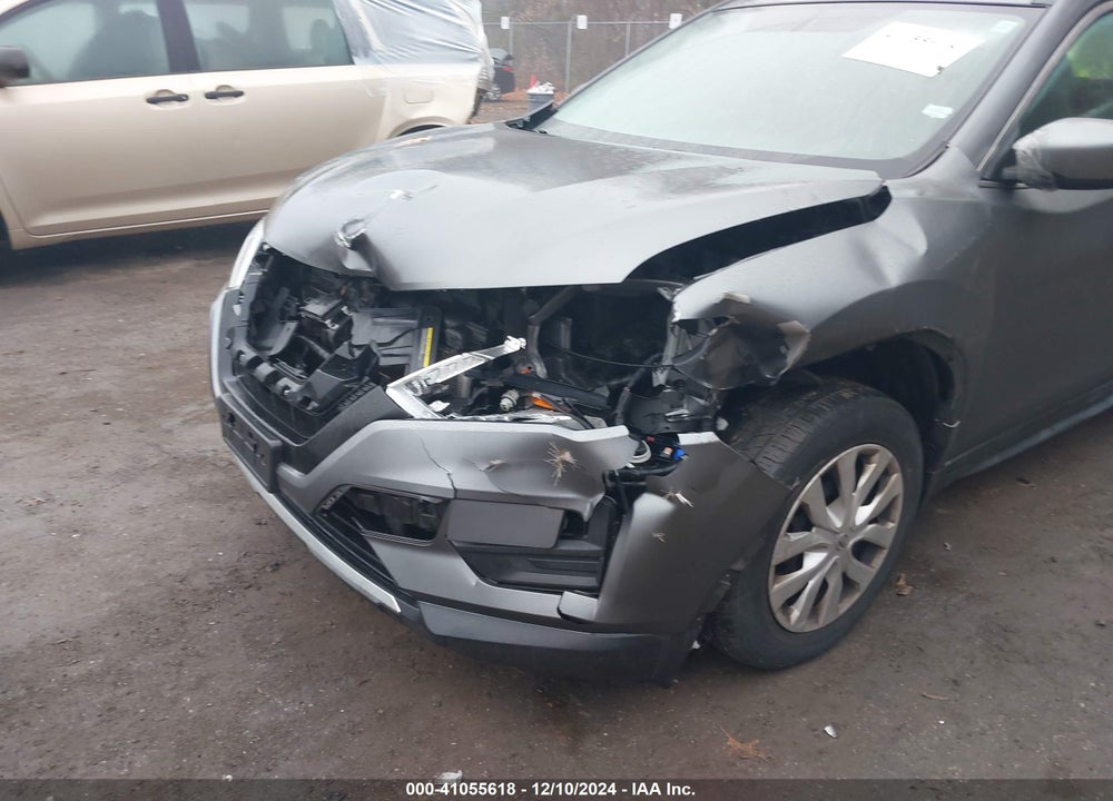 2018 NISSAN ROGUE S VIN: JN8AT2MV5JW314324
