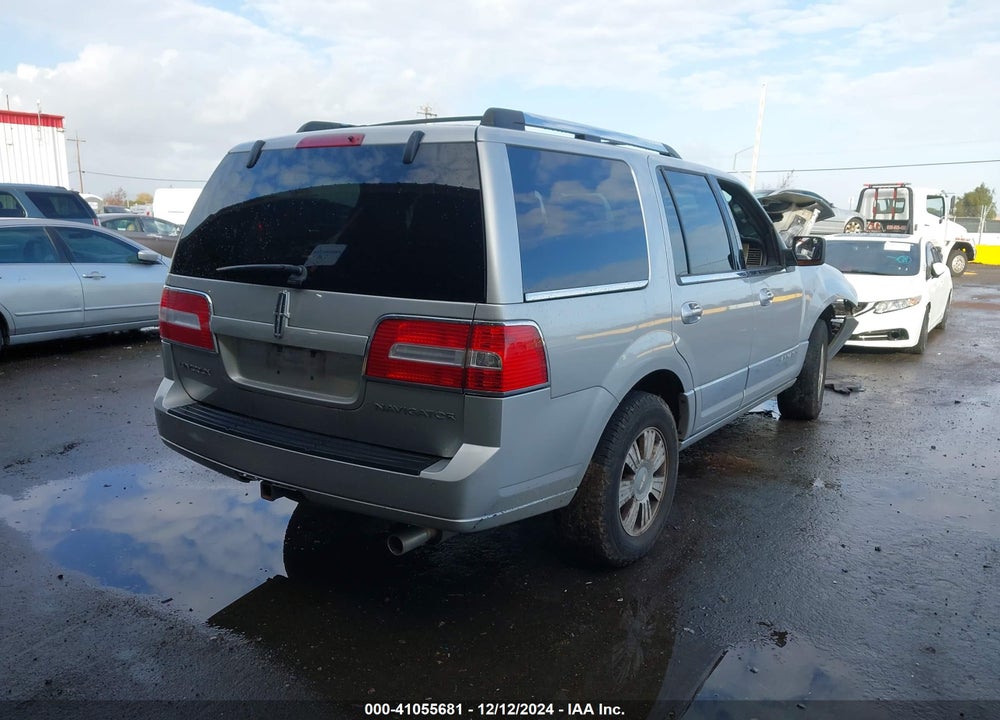 2014 LINCOLN NAVIGATOR VIN: 5LMJJ2J54EEL00540