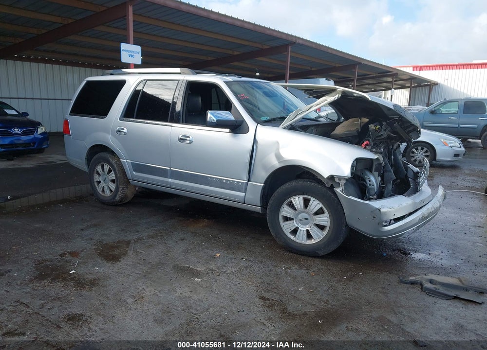 2014 LINCOLN NAVIGATOR VIN: 5LMJJ2J54EEL00540