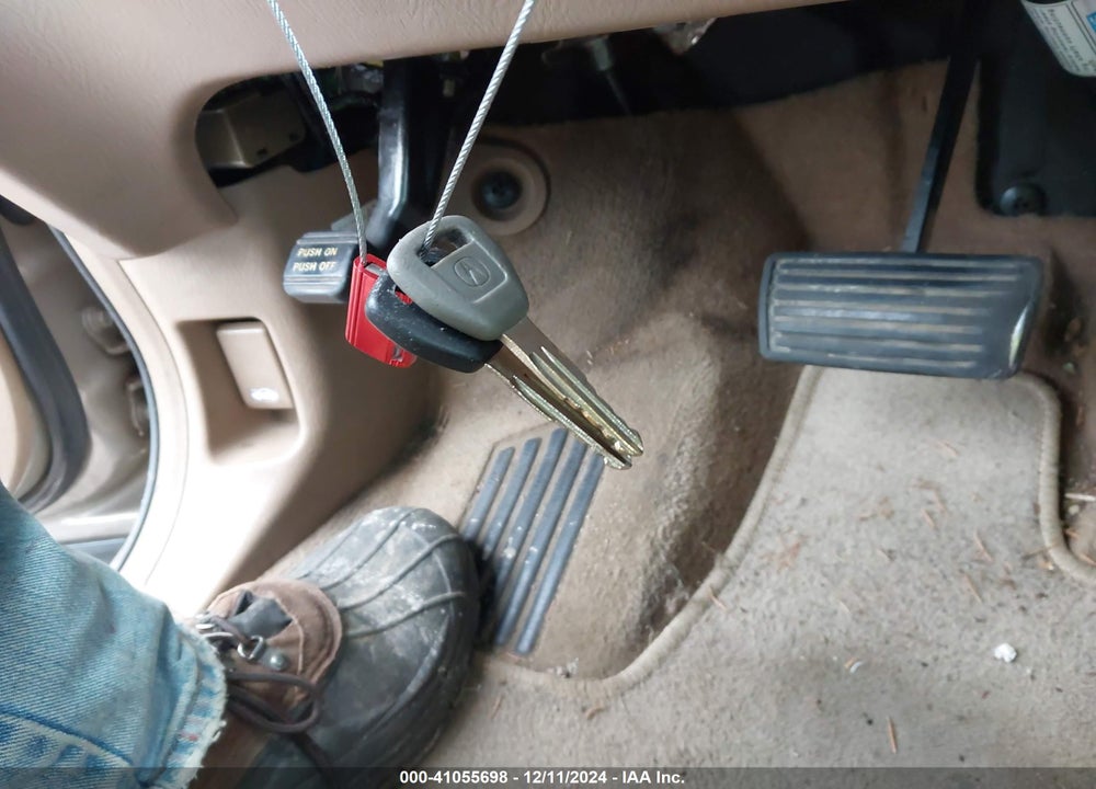 2004 ACURA MDX VIN: 2HNYD18874H552355
