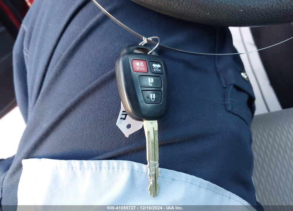 2019 TOYOTA COROLLA LE VIN: 2T1BURHE2KC180690