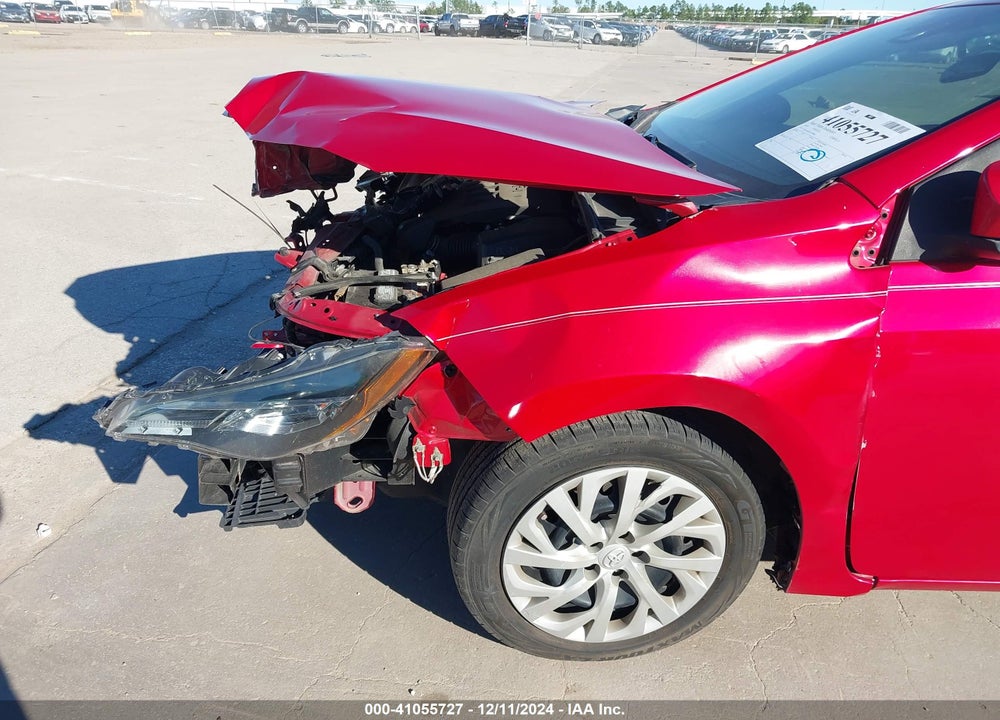 2019 TOYOTA COROLLA LE VIN: 2T1BURHE2KC180690