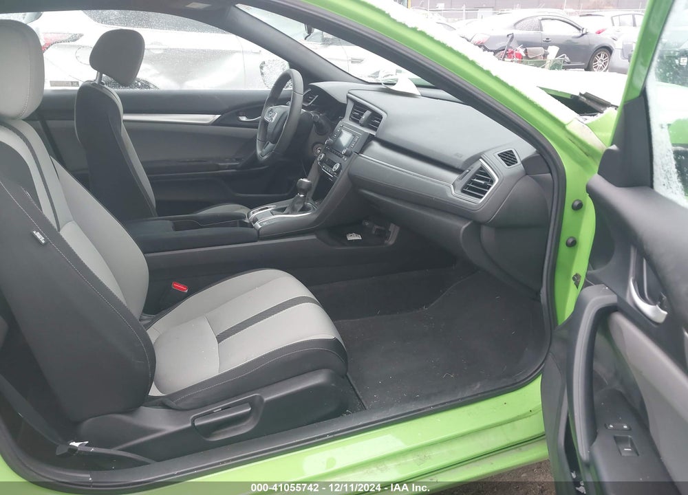 2018 HONDA CIVIC LX VIN: 2HGFC4A58JH305764