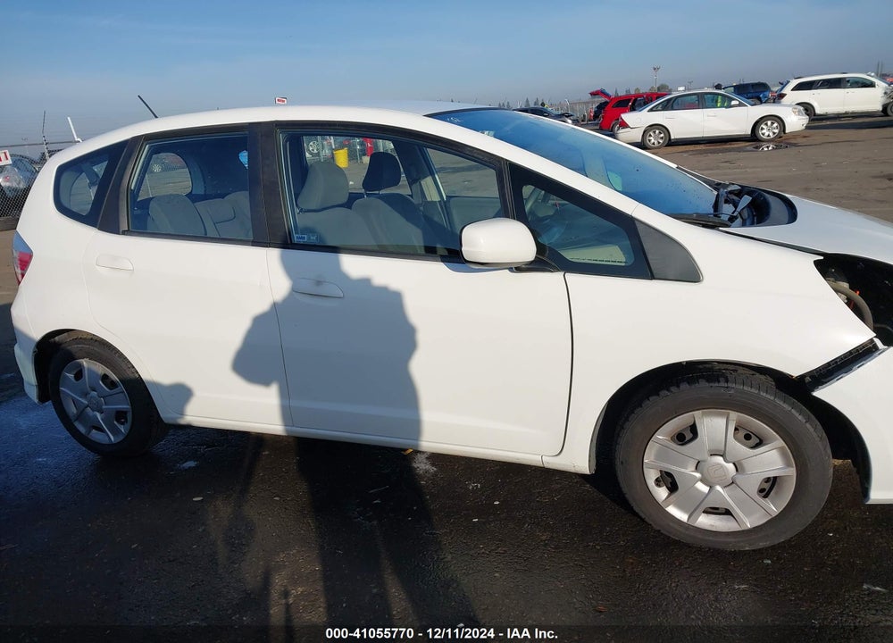 2013 HONDA FIT VIN: JHMGE8H35DC069203