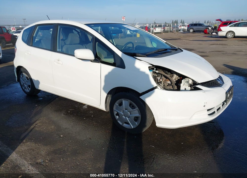 2013 HONDA FIT VIN: JHMGE8H35DC069203