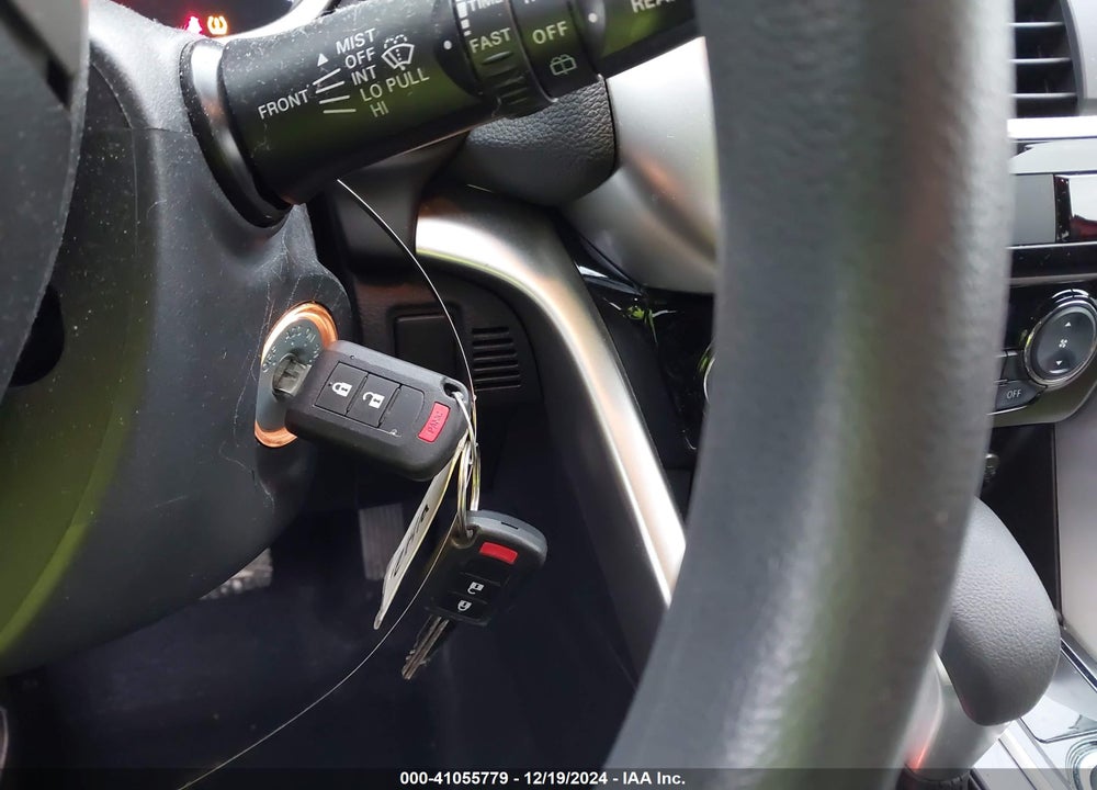 2019 MITSUBISHI ECLIPSE CROSS LE VIN: JA4AT4AA9KZ001618