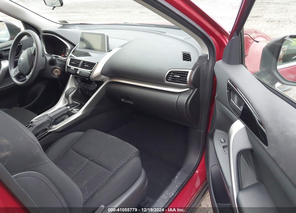 2019 MITSUBISHI ECLIPSE CROSS LE VIN: JA4AT4AA9KZ001618